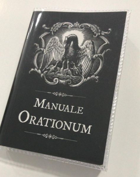 Manuale Orationum com capa Cristal